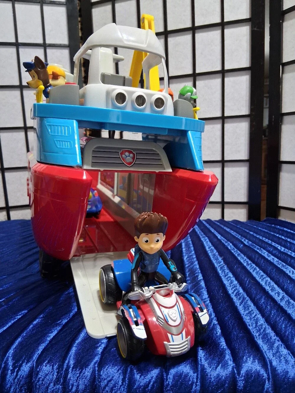 Paw Patrol Adventure Boat- With Lights and Sounds
